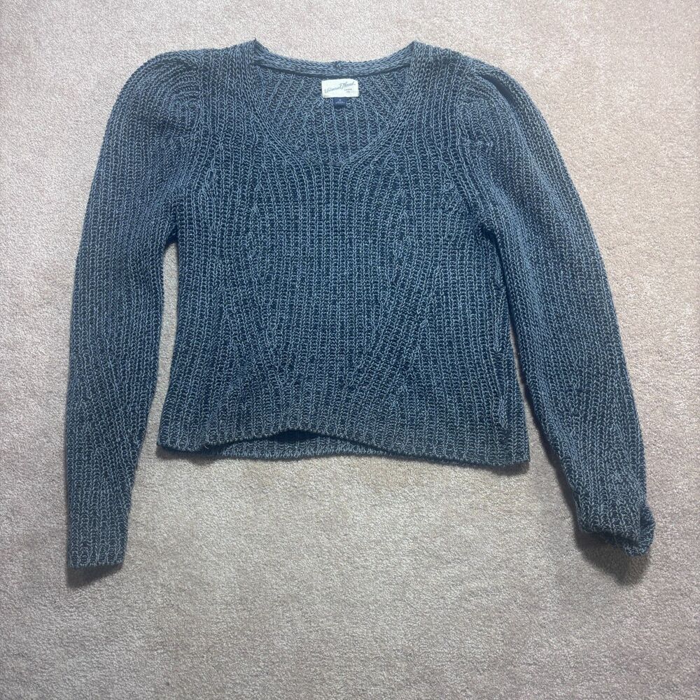 Universal Thread blue puff long sleeve V neck sweater, Size M